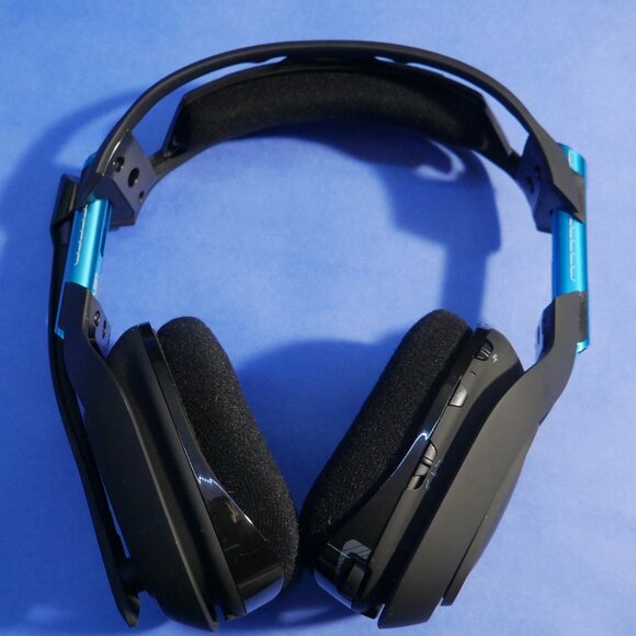 Astro Gaming A50 Wireless Headset - Picture 2 of 5